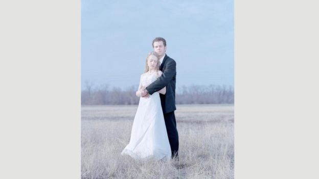 Jamie Clampitt, de 13 anos, com o pai, David, na Louisiana