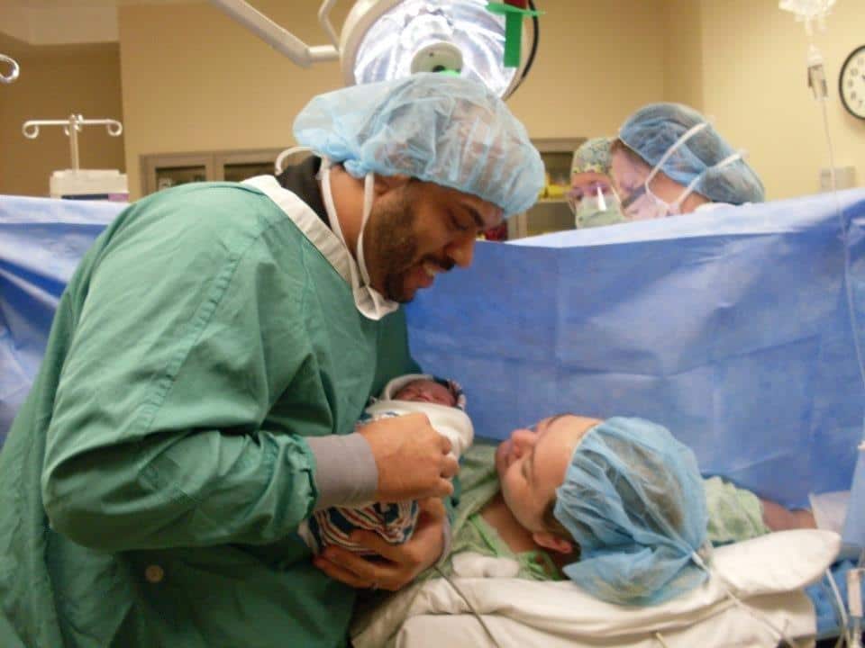 dads seeing their newborns