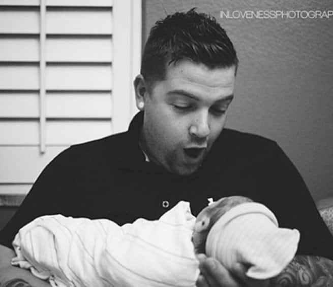 dads seeing their newborns