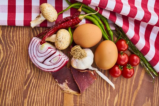 피자, 계란, 양파, 마늘, 반죽, 요리사, 구운, 채식, 음식 피자, 계란, 양파, 마늘, 반죽, 요리사, 구운, 채식, 음식, 건강