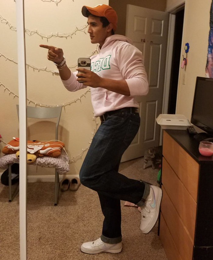 takeherhoodie-guys-movement-24-57f63bd6b2b34__700