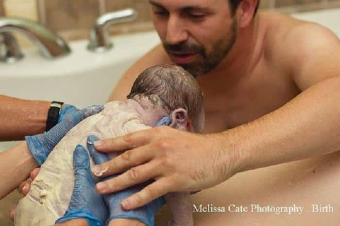 dads seeing their newborns