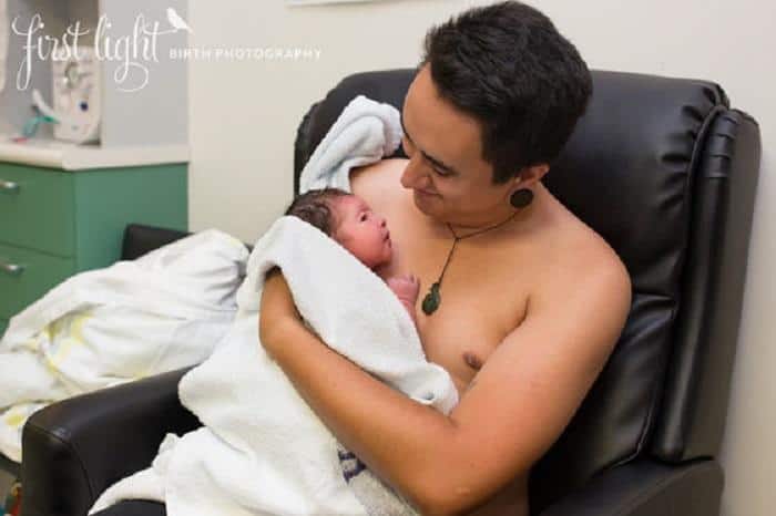 dads seeing their newborns
