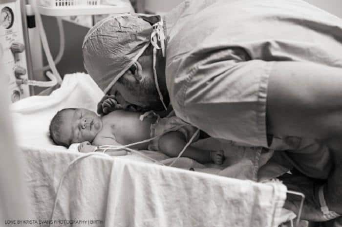 dads seeing their newborns
