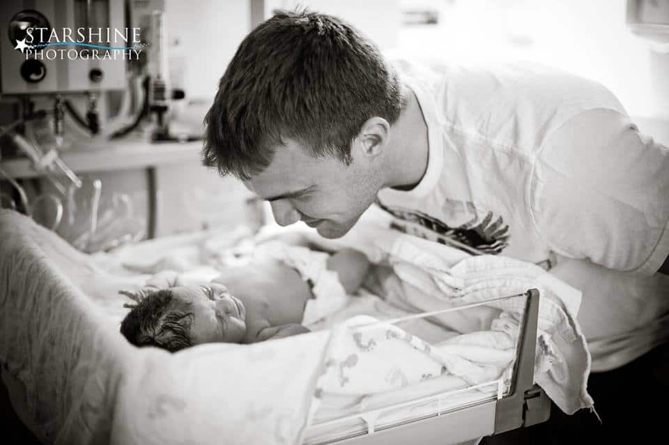 dads seeing their newborns