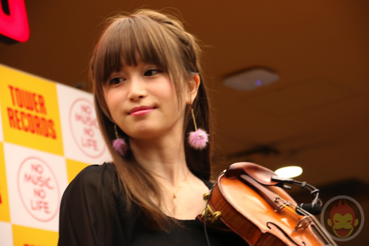 美人バイオリニストまとめ 美しくバイオリンを弾く美女たち Hachibachi