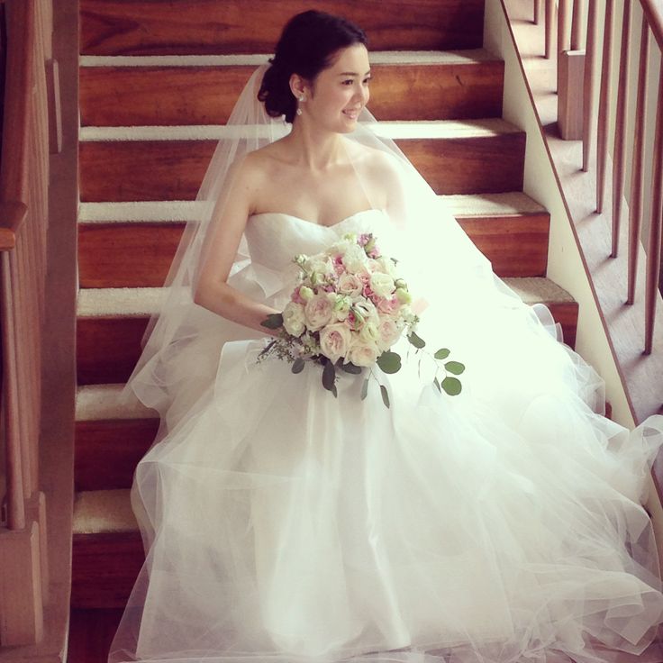 Image result for ハワイで結婚式 ヘアメイク