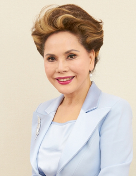 dewi-sukarnop1-465x600