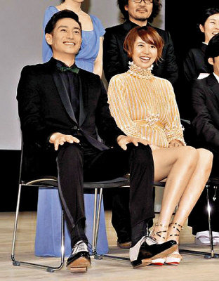 「伊勢谷友介 長澤まさみ」の画像検索結果