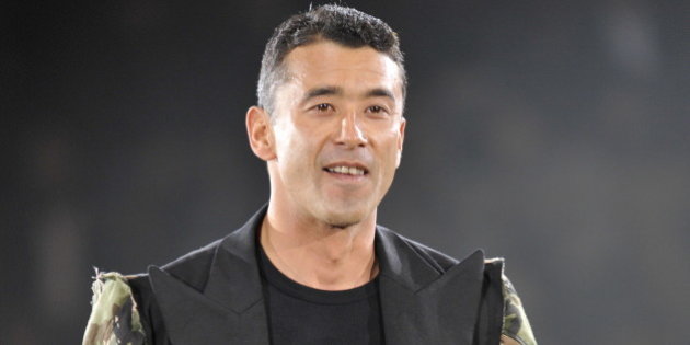 A model displays a creation of Yohji Yamamoto men's collection in Tokyo on April 1, 2010. Yohji Yamamoto presented his first collection in 19 years in his native town Tokyo, after transfering his base to Paris. AFP PHOTO / Yoshikazu TSUNO (Photo credit should read YOSHIKAZU TSUNO/AFP/Getty Images)