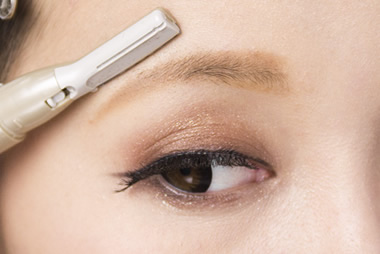 「理想的な眉の形」の画像検索結果