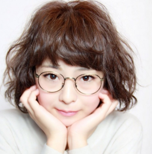 女子版 丸メガネ似合う髪型特集 画像まとめ5枚 Hachibachi