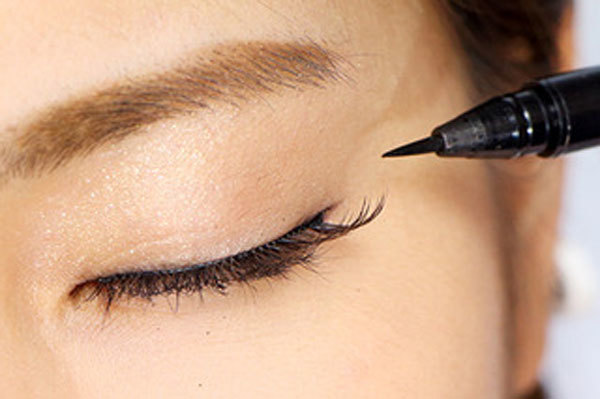 デカ目 メイク アイライン에 대한 이미지 검색결과