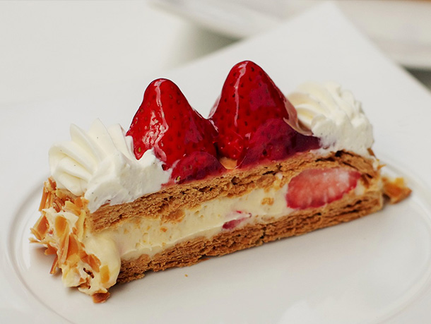 マキシム・ド・パリ いちごのミルフィーユ에 대한 이미지 검색결과