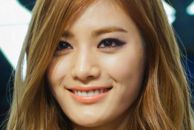 「芸能人 スモーキー メイク」の画像検索結果