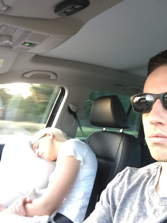 road-trip-sleeping-wife-pictures-husband-mrmagoo21-5-5a434c84eed87__700