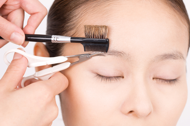 眉毛　整える　はさみ에 대한 이미지 검색결과
