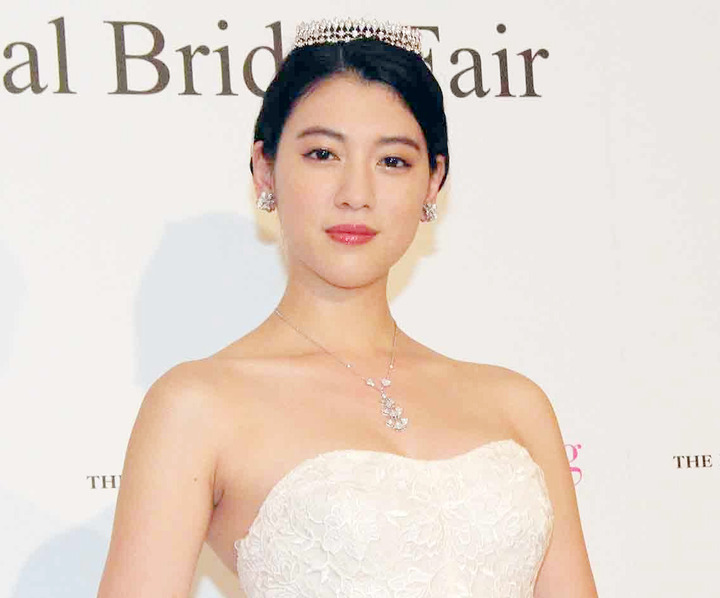 三吉彩花에 대한 이미지 검색결과
