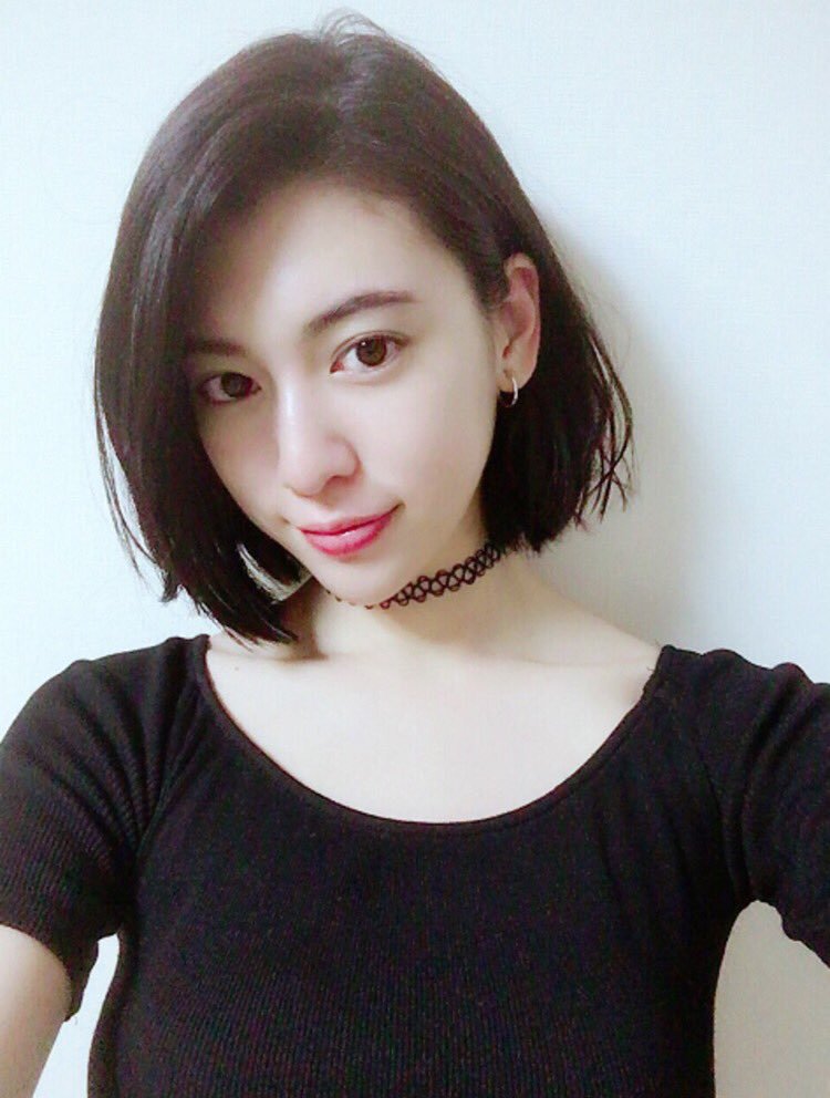 三吉彩花에 대한 이미지 검색결과