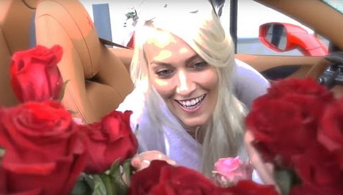 Instagram 'supercarblondie'