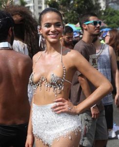 bruna-marquezine