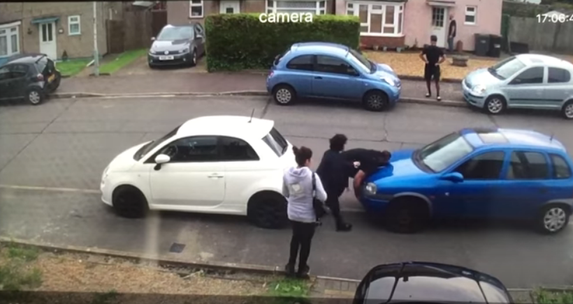 drive-blocked-by-neighbor-owners-giant-nephew-give-apt-reply-2