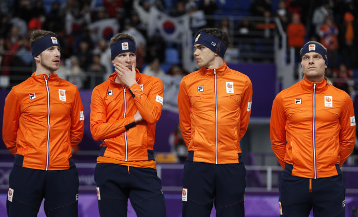OSEN - 네덜라든 스피드스케이팅 남자팀추월 대표팀