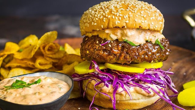 20170617-bulgogi-burger-matt-clifton-1-1500x1125