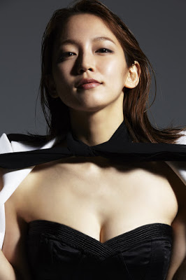 吉岡里帆 週刊プレイボーイ에 대한 이미지 검색결과