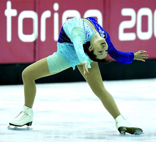 荒川静香 イナバウアー에 대한 이미지 검색결과