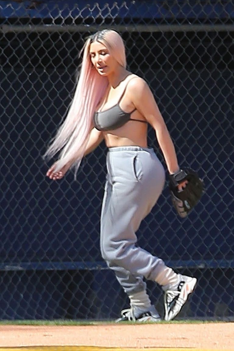kim-kardashian-plays-softball-1
