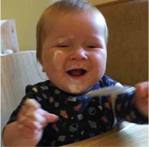 man-asks-crying-baby-to-shut-up-2