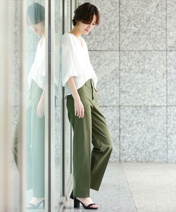 人æ°ã®ãã¬ã³ãã«ã©ã¼ãã«ã¼ããã®ãããã³ã¯ãã·ã£ã¼ããªå¤§äººã®ã¤ã¡ã¼ã¸ãç½ã·ã£ãã»ãã¼ã«ãã³ãã¹ã¨åããã¦ã«ãã³ããçããªãããã§ããã