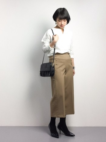 ã·ã³ãã«ãªã¢ã¤ãã ã§ã¾ã¨ãã¦ããã£ããã¨ããå¥³æ§ãããã¹ã¿ã¤ãªã³ã°ãã¯ã­ãããä¸ã®ãã³ãã«ãã³ãã¹ãåããããã¨ã§è»½ããã§ç¾ããã·ã«ã¨ããã«ãªãã¾ãã