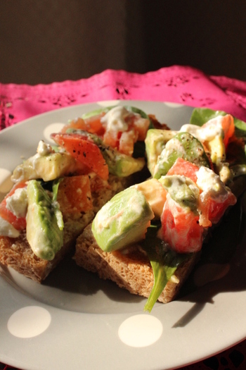 ãããã¨ã¢ãã«ãããã¨ãã¨ã¢ãã«ãã¨ããçµã¿åãããé£ãã³ãã¼ã¹ã®ã«ãããã«ã¯ã´ã£ããã§ããããã¡ãã¯ãããã¨ã¢ãã«ãã®ã¬ã·ãâªæ°´ããã¨ã¼ã°ã«ãã使ã£ããã£ã±ããã®ã¬ã·ããªã®ã§æé£ã«ãããããï¼