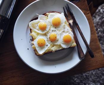 ãããã®åµãä½¿ã£ããã©ãã¥ã¿ãã³ãæ ç»ã®ã¯ã³ã·ã¼ã³ãæãæµ®ãã¹ãªããè³ç¦ã®ä¸æãéããããã§ãã