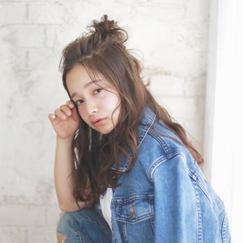 å髪ã®ãµã¤ãã¯æ®ãã¦é¡å¨ãã«åããåºãããã³ããã¼ã«ãã«ã¸ã¥ã¢ã«ã¹ã¿ã¤ã«ã大人ã£ã½ãæ ¼ä¸ããã¦ãã¾ãã