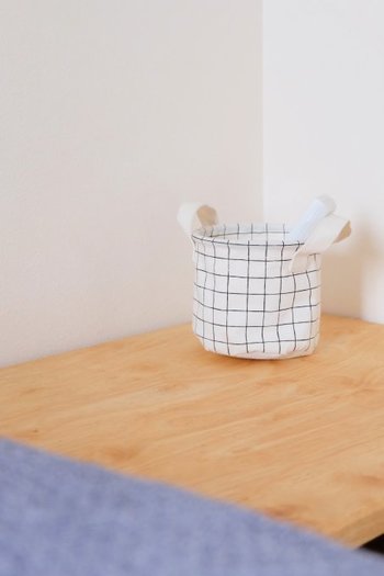 ãã®å欧風ã®ããã¥ã©ã«ãªå¸ãã¹ã±ããã¯ããã£ã³ãã¥ã§æã«ããäºãåºæ¥ã¾ããé¨å±ã«ã¯ãä½è¨ãªã¢ãã¯ãªãã¹ãç½®ããã«éãããããã®ãããã§ããæ¥å¸¸çæ´»ãéã£ã¦ããã¨ã¢ãã¯èªç¶ã¨å¢ãã¦ãã£ã¦ãã¾ãã¾ãããâ¦ã ãããã£ãæ¥å¸¸æãåºã¦ãã¾ãã¢ããåç´ããã®ã«ãããã¿ãªã§ãä½ãã100åã®ååã¨ã¯æãããªããã¶ã¤ã³ãªä¸ã«ãæ°è»½ã«è©¦ããä¾¡æ ¼ãªã®ã§ããããã§ãã