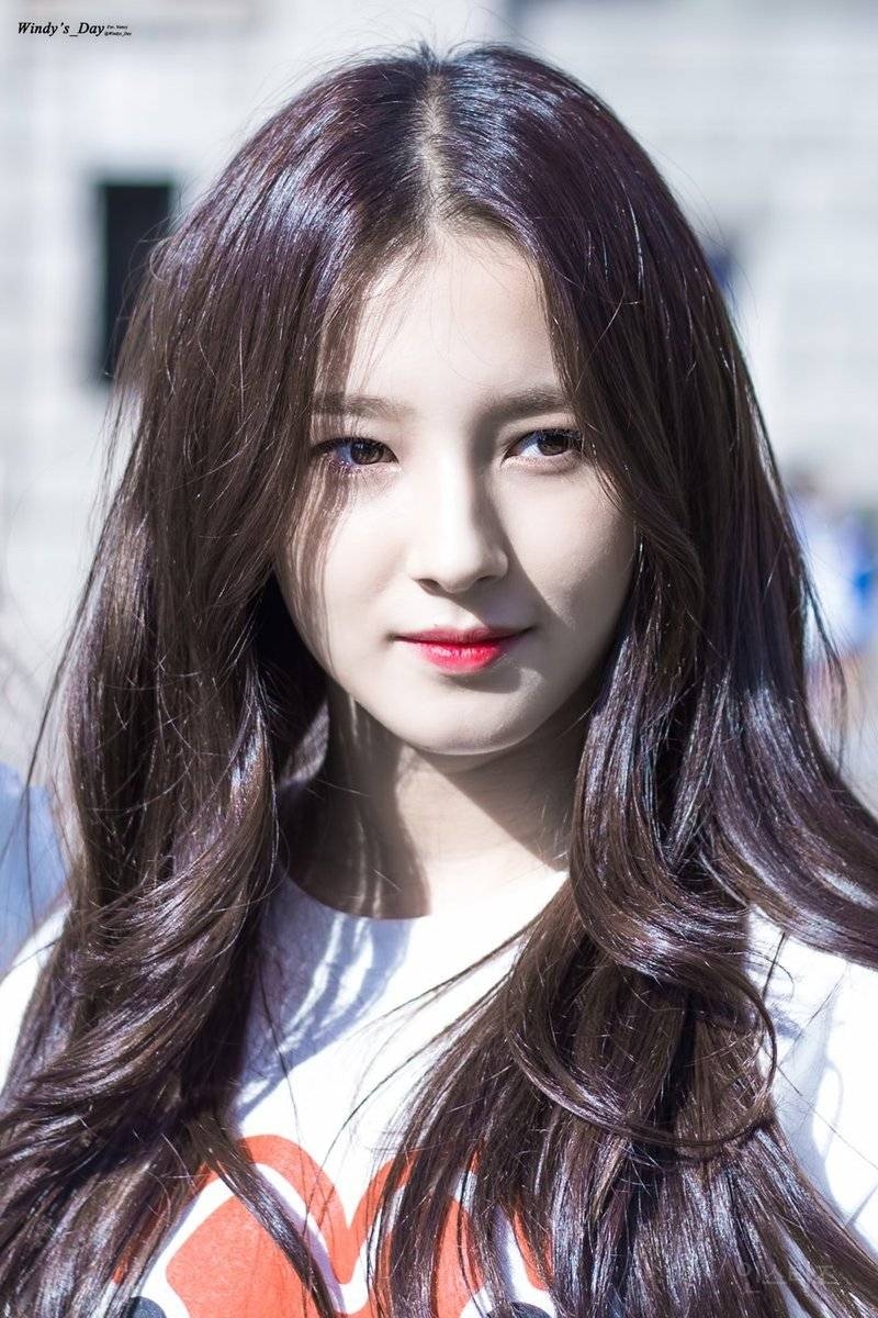 사상최강의 혼혈 비주얼로 불리는 멤버 | 인스티즈