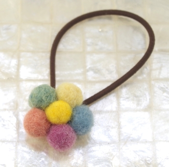 ç·´ç¿ãªã©ã§ãã¾ã£ããã§ã«ããã¼ã«ãéãã¦ããããªãã¢ã´ã ã¯ãããï¼ãè±ãå²ããããã§ãããã§ãã­ãè²ã®ãã¼ã³ãè½ã¡çãã¦ããã®ã§ãå¤§äººã®å¥³æ§ãããããªãä»ãããããã