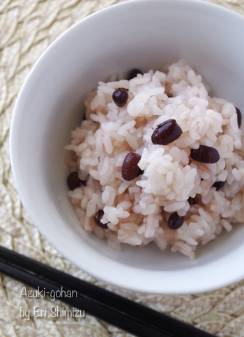 ãããè¶ãç
®åºãããã¨ã®è±ã¯ããã¡ããé£ã¹ããã¾ããã ãã¡ãã¯å°è±ãã¯ãã®ã¬ã·ãã§ããã赤飯ããæè»½ã«ã§ãã¦ãããããã¯ãã§ãã