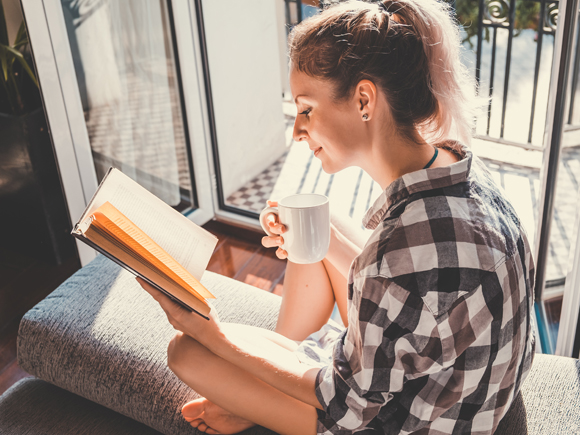 æ¬ãèªãã女æ§ì ëí ì´ë¯¸ì§ ê²ìê²°ê³¼