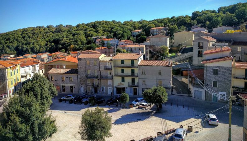 ollolai italia 400x800 0218 4