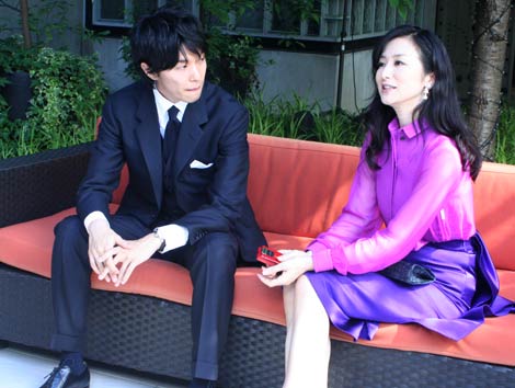 「長谷川博己 鈴木京香」の画像検索結果