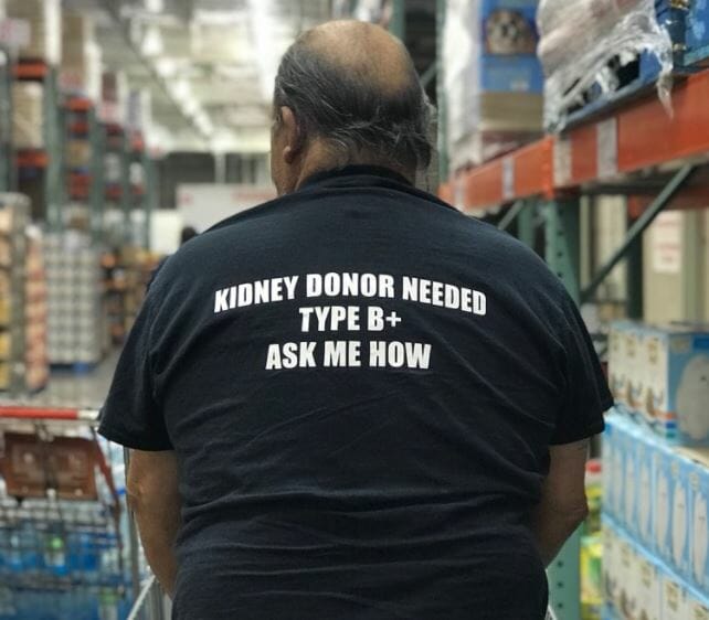 teenager-meets-stranger-in-supermarket-3