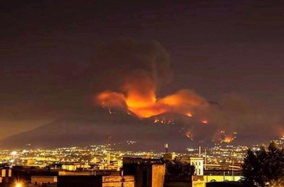 ã´ã§ã¹ã´ã£ãªç«å±±ã®å´ç«ì ëí ì´ë¯¸ì§ ê²ìê²°ê³¼