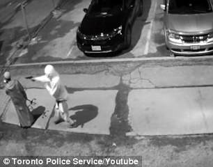 The would-be victim was completely unaware of the danger he was in