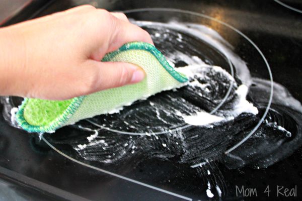 remove-melted-plastic-glass-stove