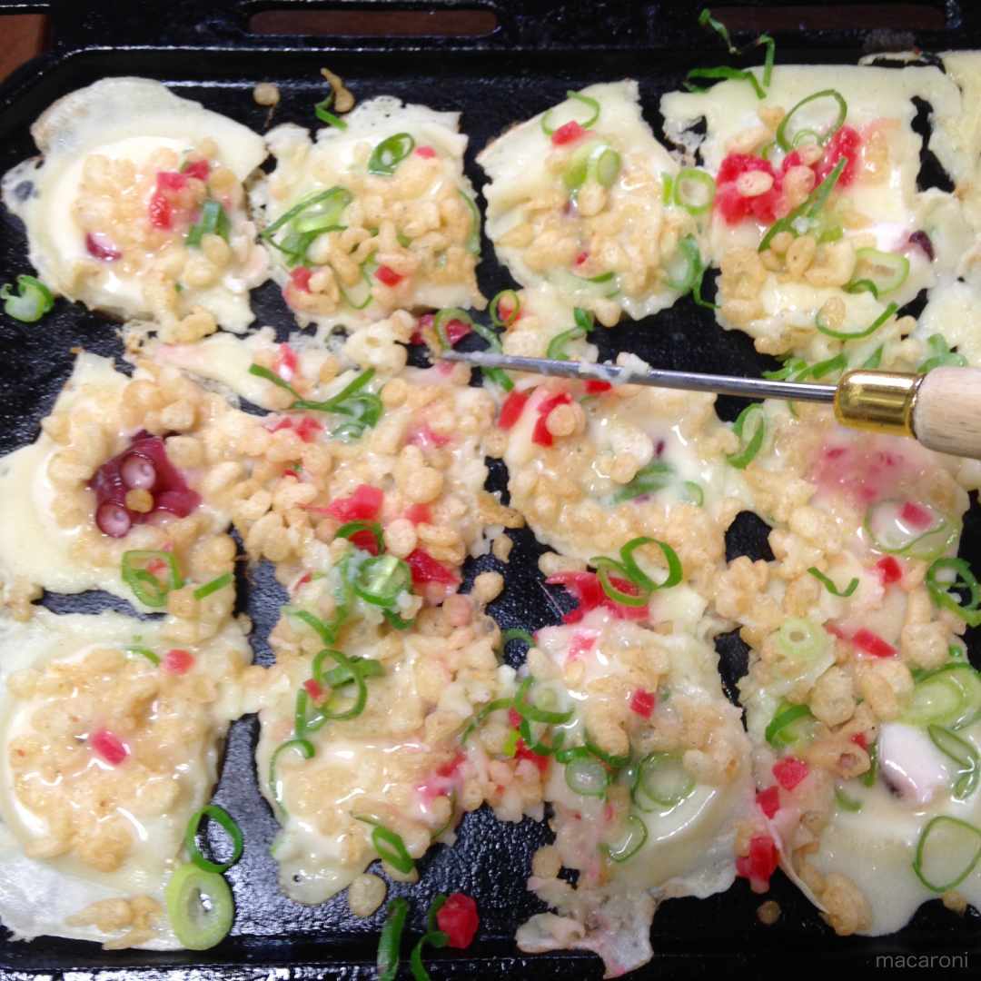 たこ焼きを作っている様子