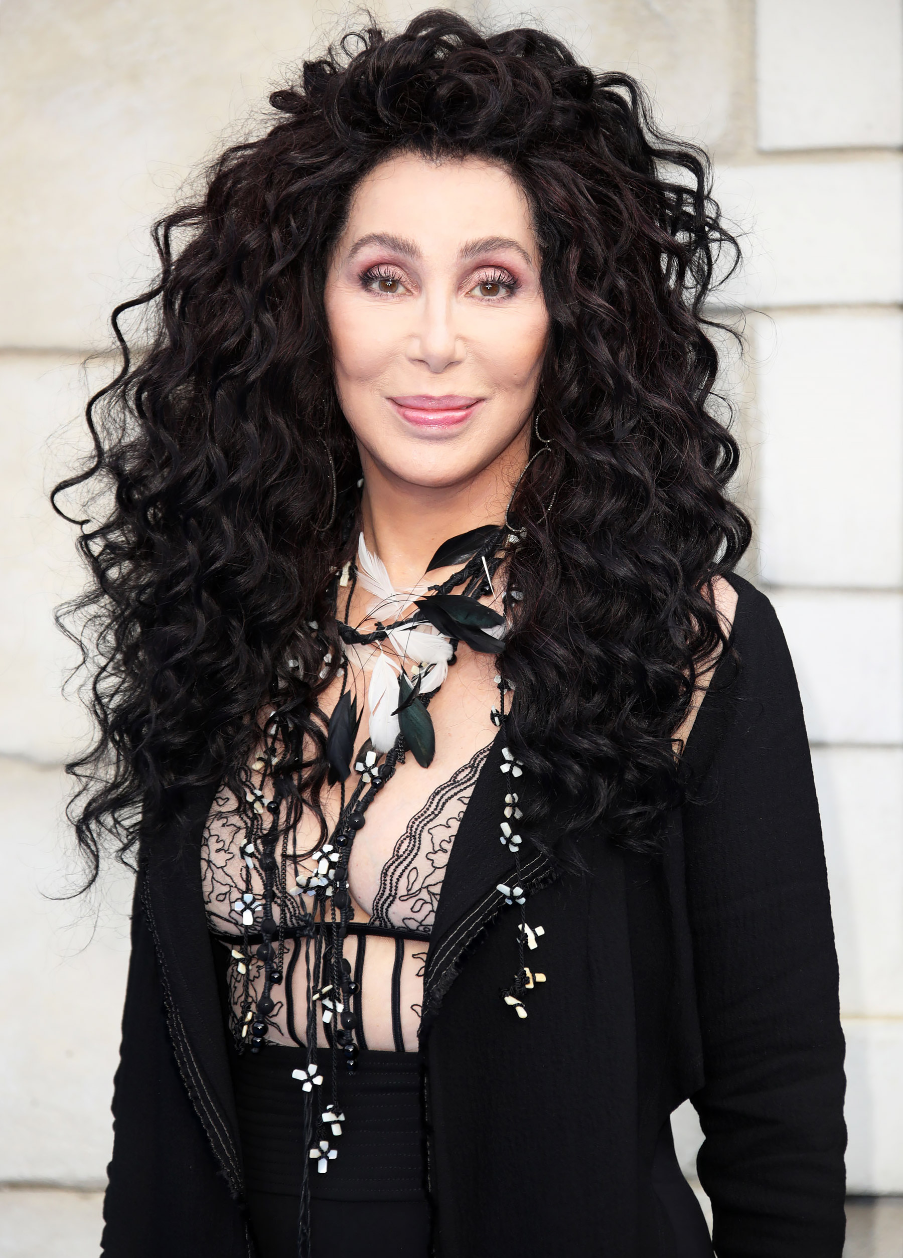 Iconic Singer Cher 72 Revealed The Secret To Her Ageless Appearance Small Joys 